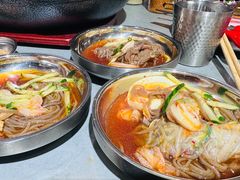 -围炉肉舍•炭烤活鳗•丹东海鲜烤肉(步行街店)