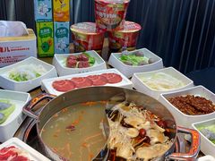 -来龍儿鲜切牛肉自助老火锅