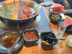 -湊湊火锅·茶憩(南京东路悦荟店)