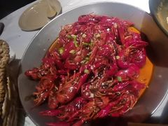 -巴厘龙虾·榜首油焖大虾(音乐学院·沿江酒馆店)