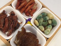 -凤凰园烤鸭店·唐山菜·传承花椒肉(老唐丰路店)