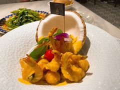 金椰壳奶香虾球-金椰壳· 大厨新加坡菜(壹方城店)