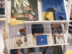 -浣熊唱片店(上海影城店)