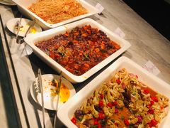 -飨食汇全日制餐厅·昆山皇冠假日酒店(九方店)
