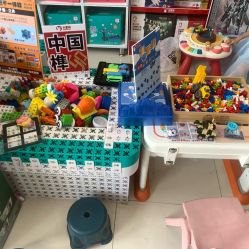 -玩动奇季品牌玩具超市