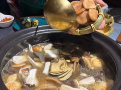 -慢丽江·云南野生菌土鸡锅(付家庄店)