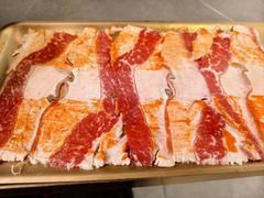 -围炉肉舍•炭烤活鳗•丹东海鲜烤肉(步行街店)