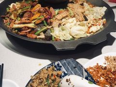 -鸿通城购物中心