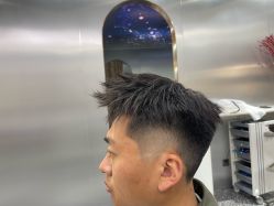 -Tloml salon