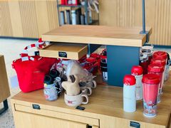 零售区-星巴克(天津工华道智慧山店)