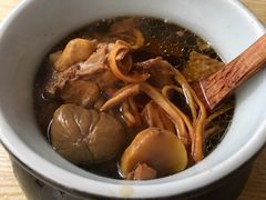 虫草花板栗煨鸡汤-一灌煨汤(世茂店)