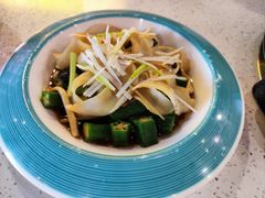 -巧克力渔家.小船海鲜胶东菜(万平口店)