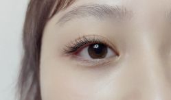 -爱美睫美甲会馆
