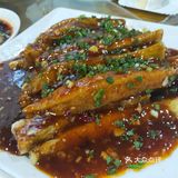 菜量很足，都是挺大一份的，点了一份酸菜鱼