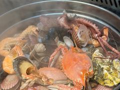 -锅老头海鲜铁锅炖