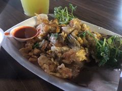 -东海岸人工湖美食村