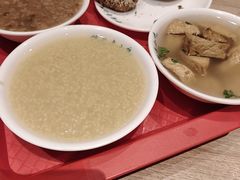 -护国寺小吃店(红莲南路店)
