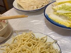 -霄汉牛三鲜湖北砂锅菜(万松园2店)