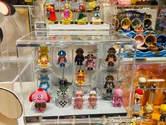 -泡泡玛特POPMART(上海环球港店)