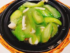 白玉菇丝瓜煲-海金滋(陕西南路店)
