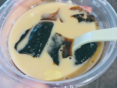 奶茶味燒仙草-八婆婆烧仙草(曾厝垵店)