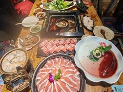 -老牌坊云南鱼豆花火锅(爱建店)