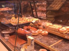 -巴黎贝甜(大宁国际商业广场店)