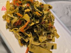 -蔼若春.传承三十年云南菜(金碧公园店)