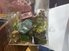 -VENCHI 闻绮(上海佛罗伦萨小镇店)