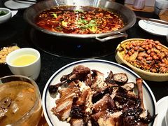 -小饕荟雅安贡椒鱼鲜馆(广福桥店)