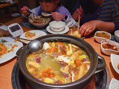 -一朵菌·野生菌探索家火锅(南亚店)