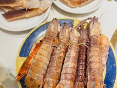 -雍容荟活帝王蟹活龙虾自助(苏宁旗舰店)