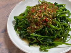 剁椒藤菜-洪霞餐馆