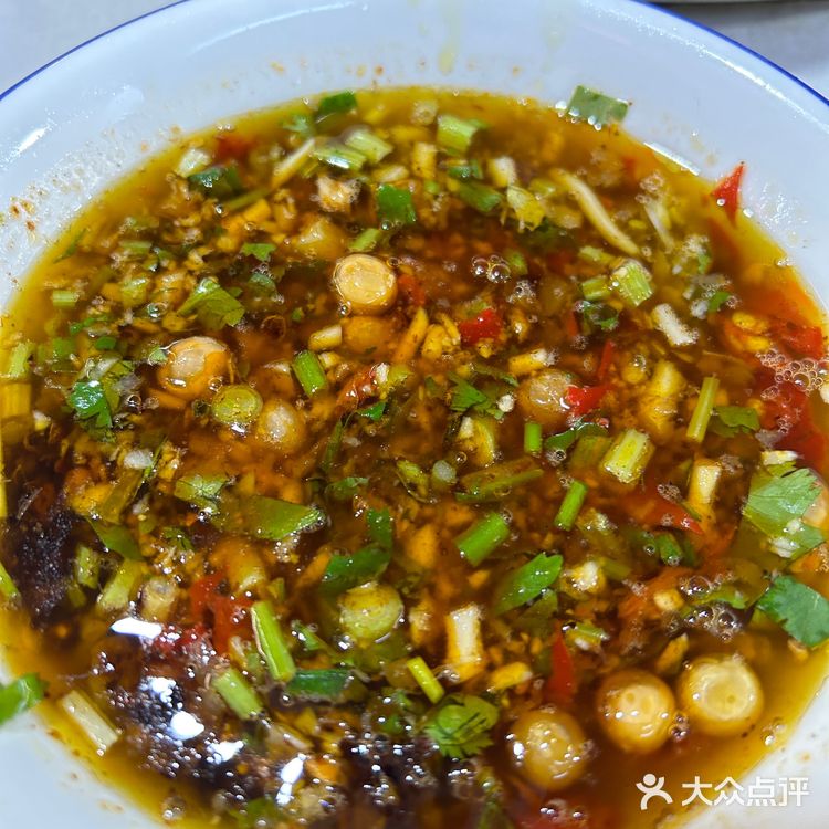 第一次吃这么麻的火锅[调皮]