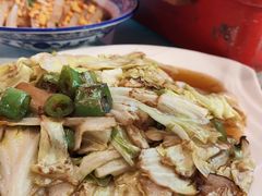 炝炒圆白菜-兴蓉合川湘私房菜巫山烤鱼(人大店)