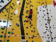 -问山MountQuest攀岩馆