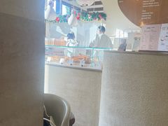 -VERIE BAKEHOUSE