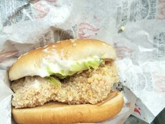香辣鸡腿汉堡-正新鸡排·炸鸡烧烤(中原店)