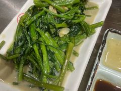 -潮界(LU·ONE凯德晶萃广场店)