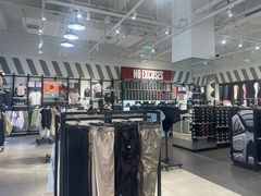 -UNDER ARMOUR(新燕莎奥莱店)