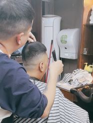 -Libertines barbershop 浪子理发店