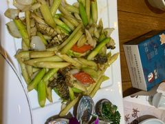 芦笋百合鲜鲍-黄泥岗·地道湖北菜(奥特莱斯店)