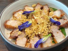 -Chom Cafe and Restaurant