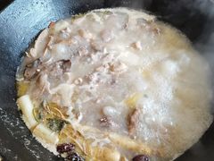 -山妹子铁锅炖