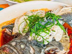 -覃记海鲜美食餐厅