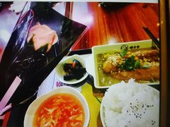 -鲲少爷烤鱼饭.螺蛳粉·清真(爱琴海店)