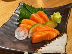 三文鱼刺身-慢走(甜水园店)