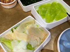 -左庭右院鲜牛肉火锅(金山万达店)