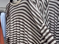 -URBAN REVIVO(欢乐海岸购物中心店)