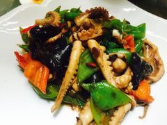 -喜乐餐厅•灯笼虾球首创者•本地小海鲜(二马路店)